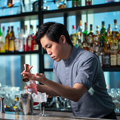 Alvin Ching, the award-winning mixologist at Sugar